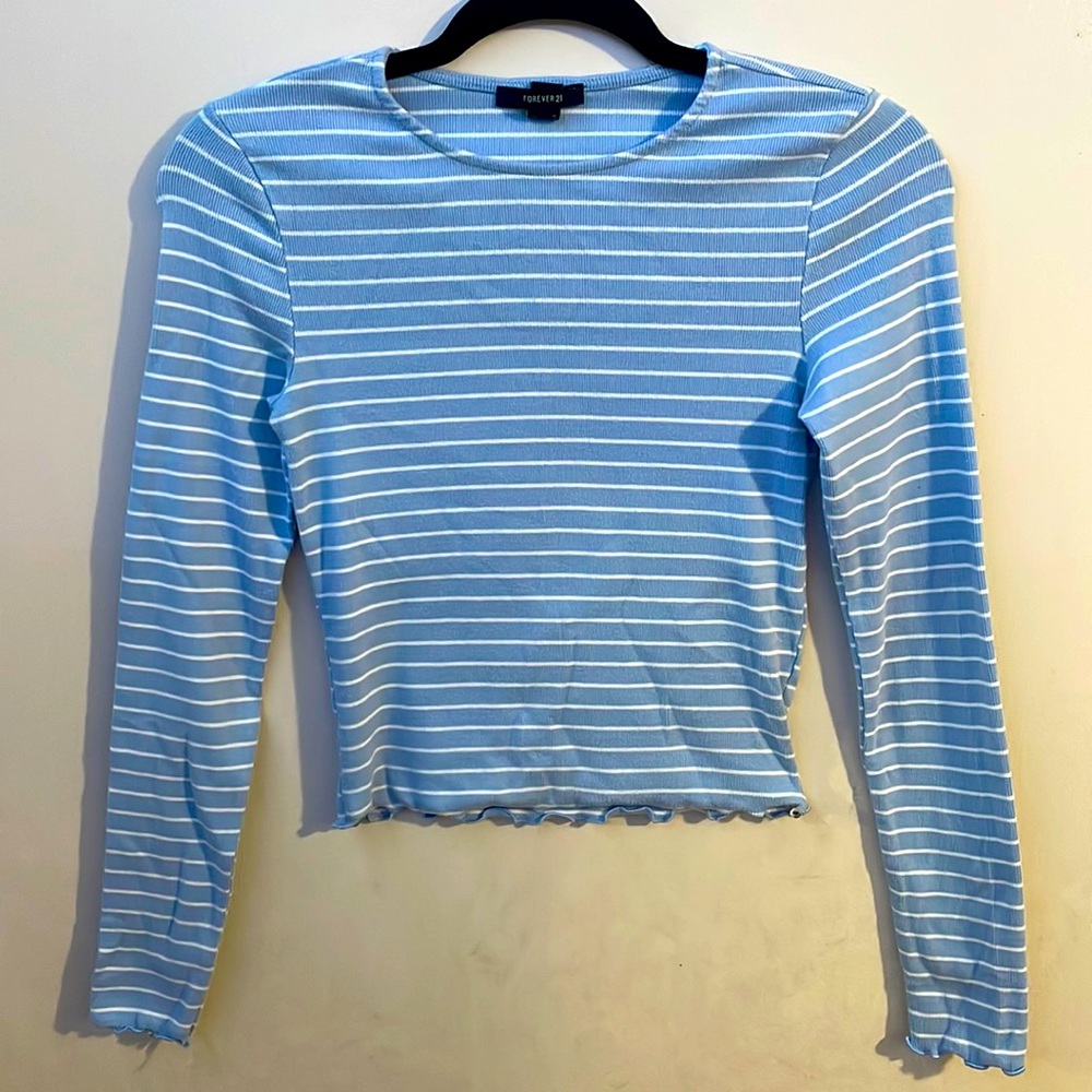 Lettuce trim ribbed knit long sleeve crop top